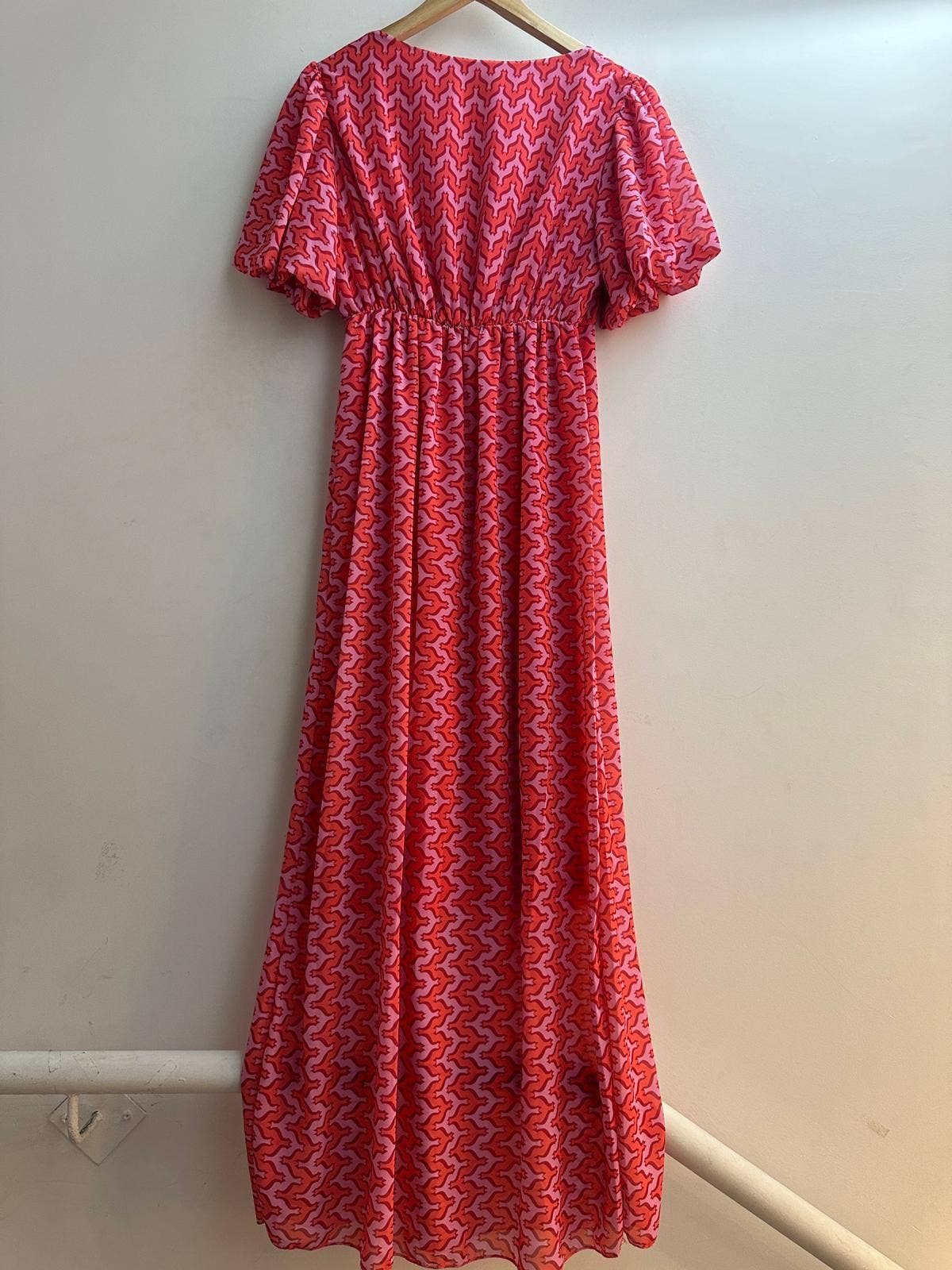 10681 Vestido comprido estampado: Coral / Tamanho único