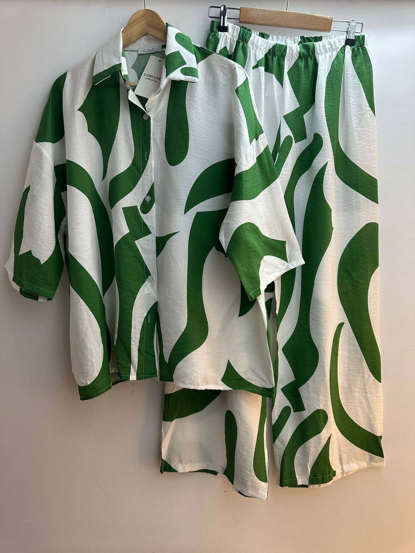 10652B conjunto de camisa e calça tamanho único 
 : Bege / Tamanho único